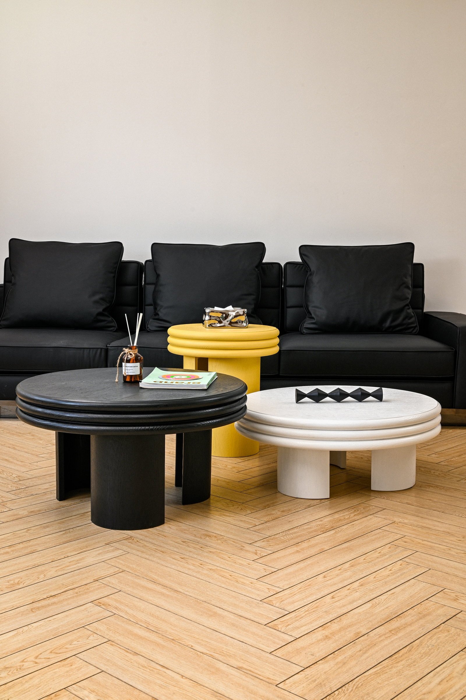 French Style Solid Mdf Veneer Round Wood Coffee Table Set C297