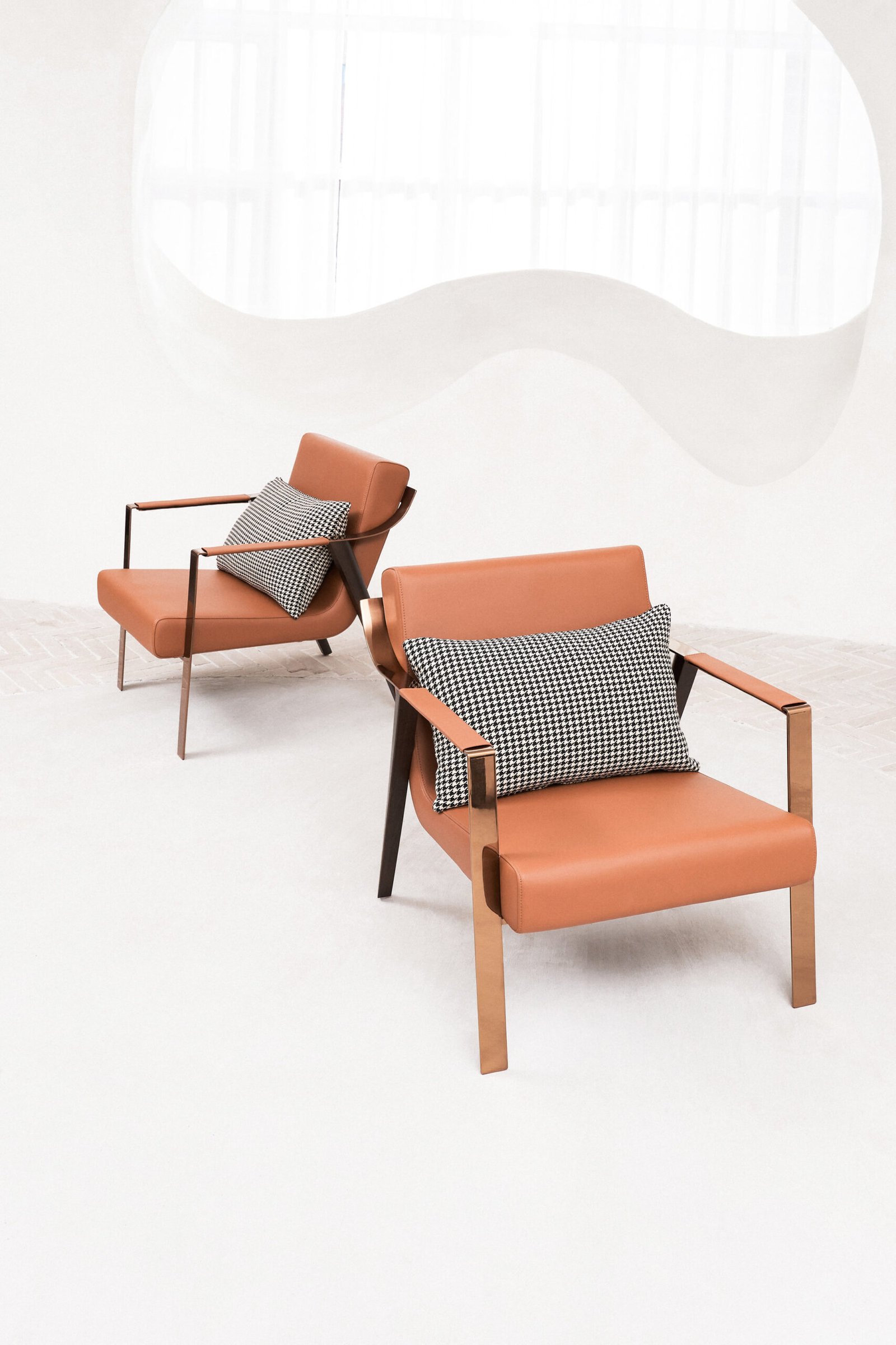 Classic Design Leather Accent Chair B901