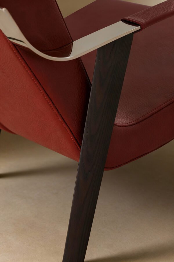 Classic Design Leather Accent Chair B901