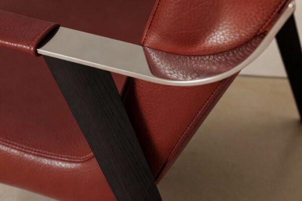 Classic Design Leather Accent Chair B901