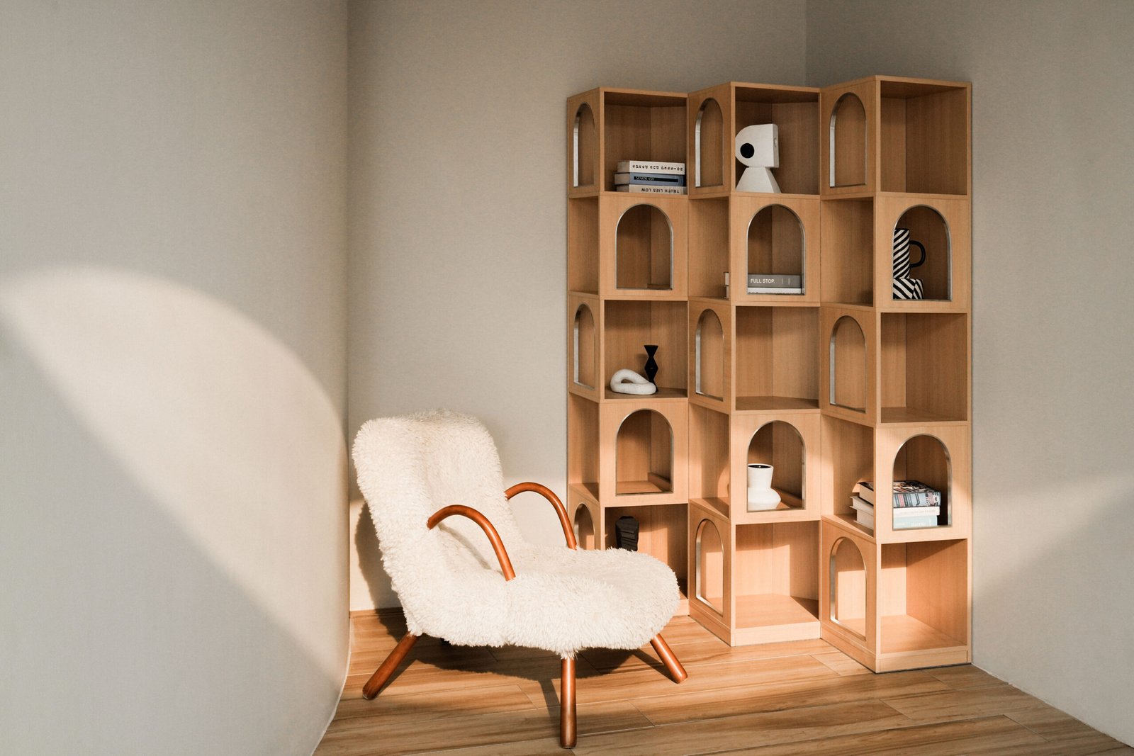 Multi-Layer Floor Rack Simple Bookshelf HE5649