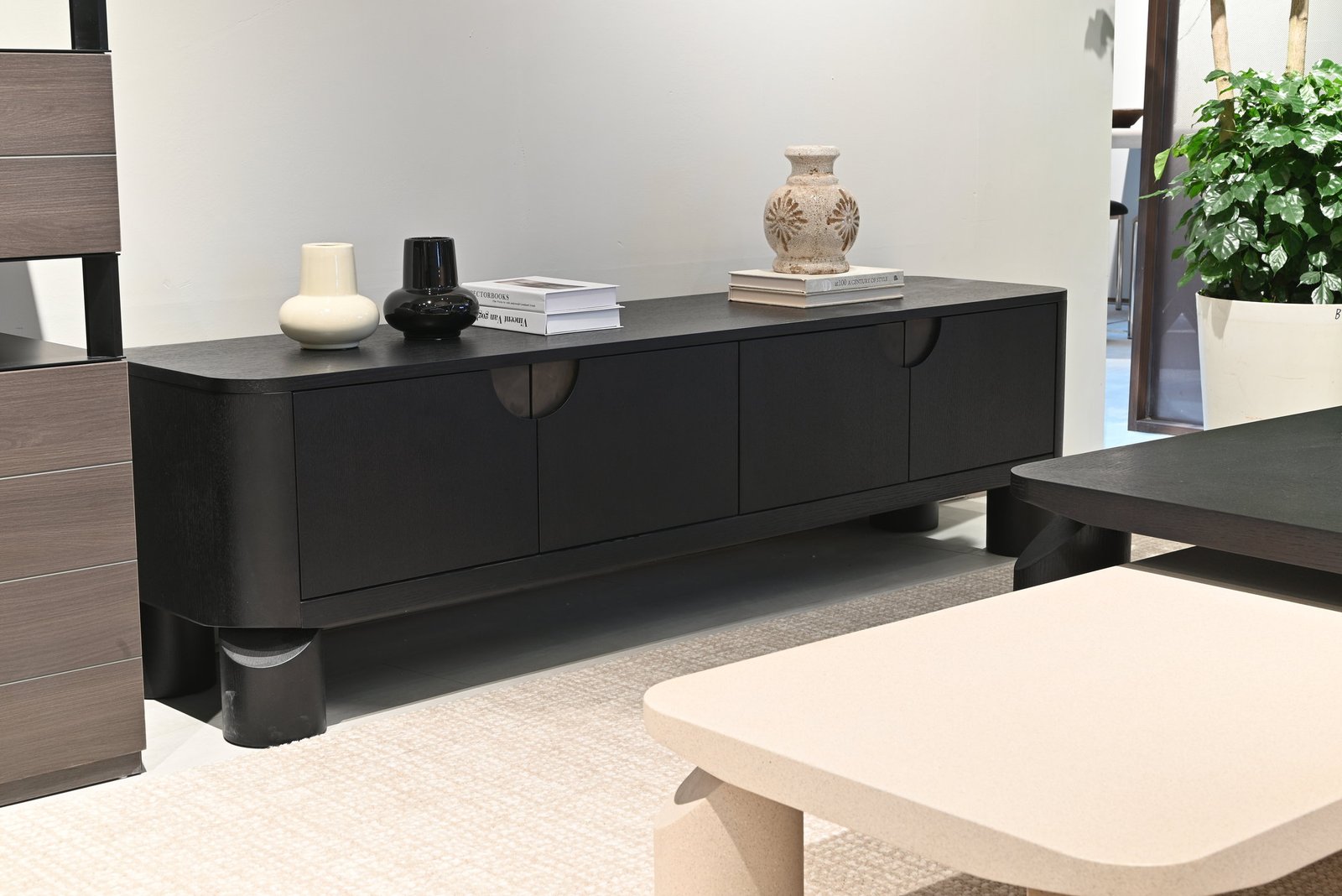Modern Simple TV Cabinet in New Chinese style HE1287