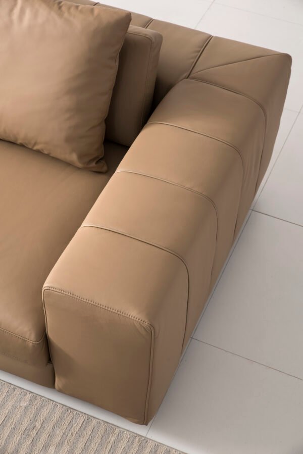 UN001 (1) Nordic Italian Genuine Leather Sofa UN001