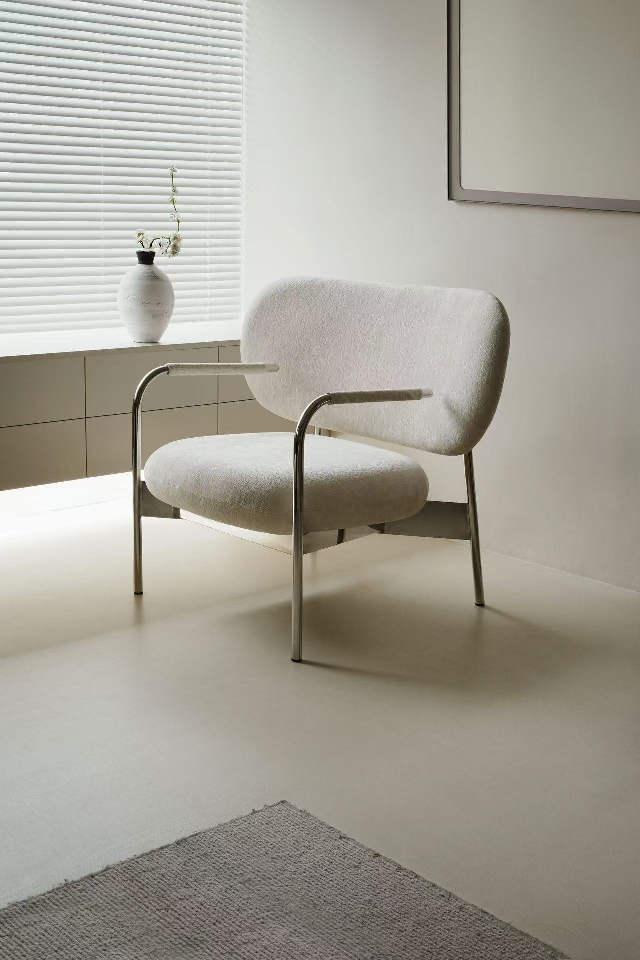 Simple Minimalist Velvet Comfort Fabric Leisure Chair JHB206