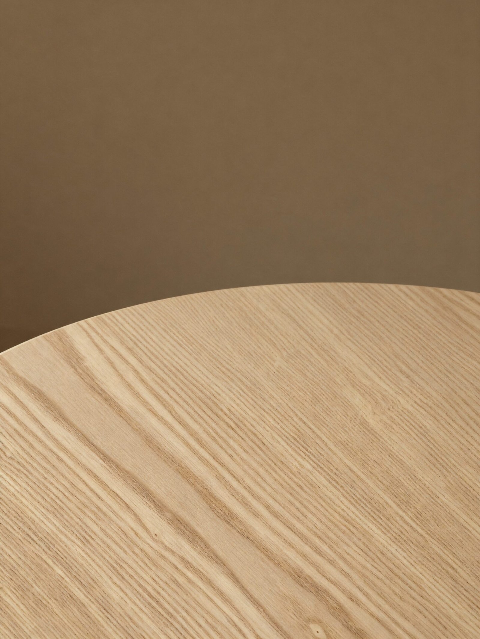 Mushroom Shaped Round Dining Table A974