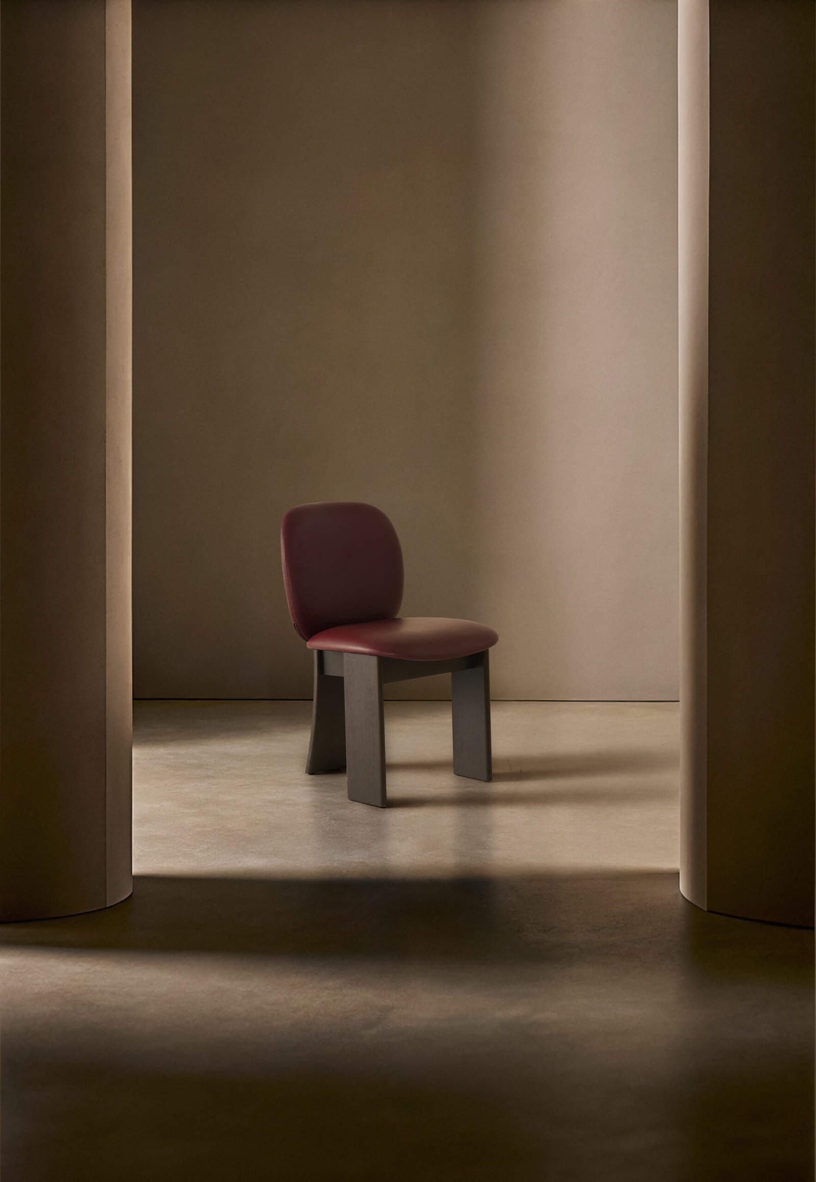Luxury Modern Solid Wood Dining Chair B960