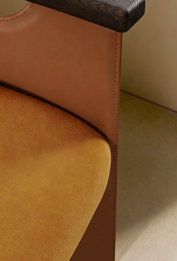 Luxury Modern Armchair Nordic Solid Wood Dining Chair B961