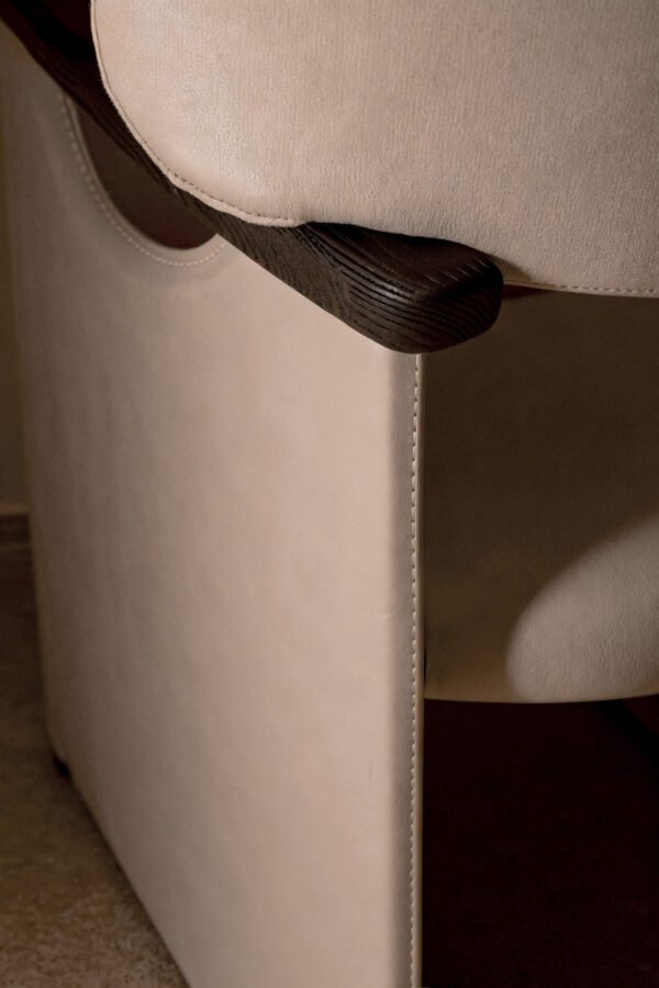 Luxury Modern Armchair Nordic Solid Wood Dining Chair B961