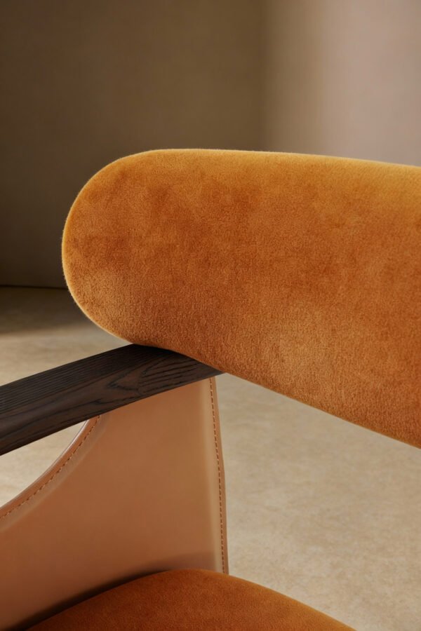 Luxury Modern Armchair Nordic Solid Wood Dining Chair B961