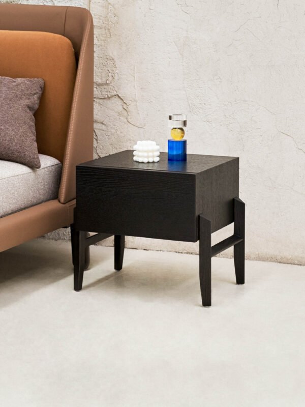 HE6274 (3) Italian-Style Oak Nightstand HE6274