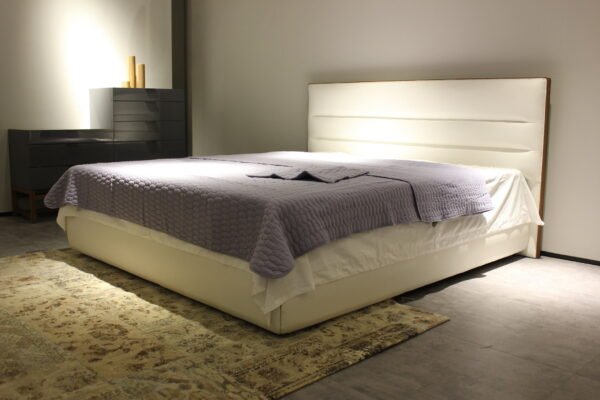 HE6565KL (1) Modern Design Storage Leather Upholstered Bed HE6565KL