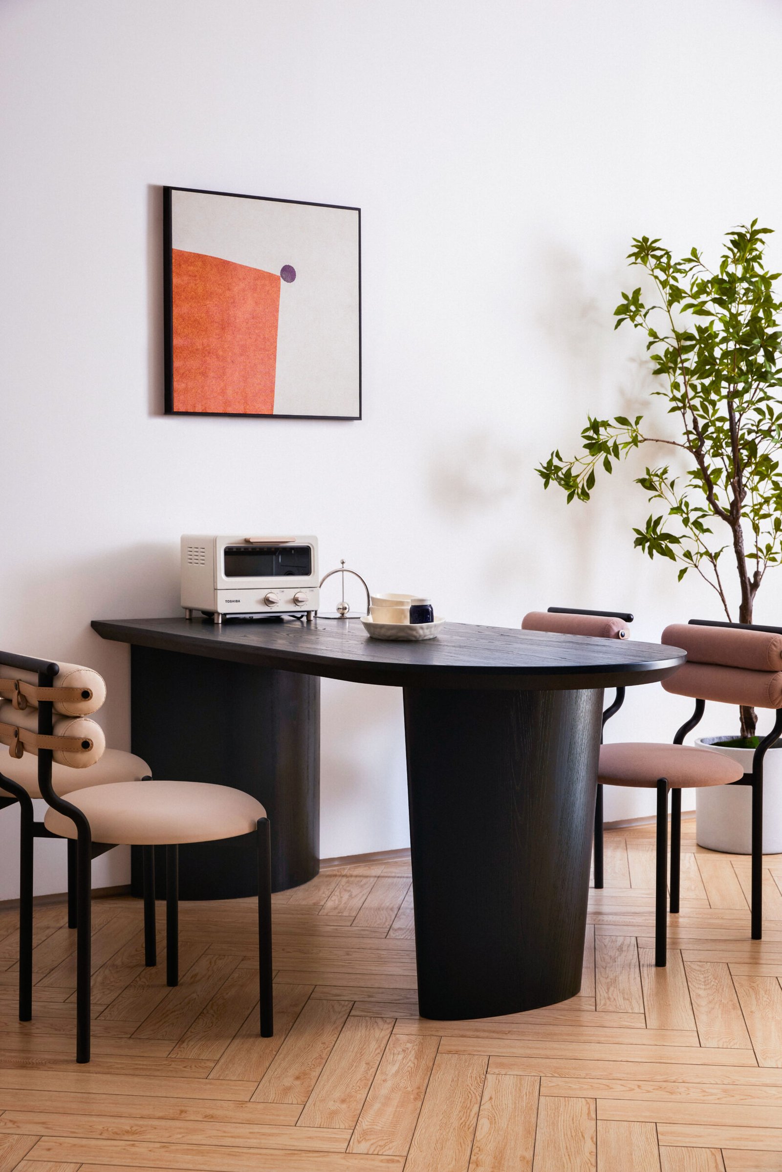 Modern Oval Peninsula Table A963