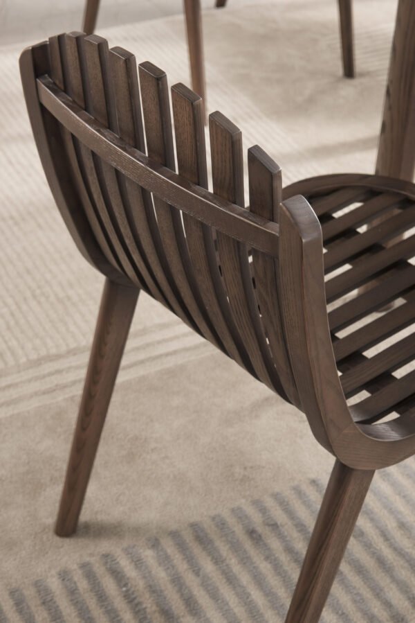 B933 (8) Low Back Soild Wood Dining Chair B933