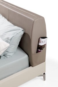 Contemporary Comforter Double Bed HE6545