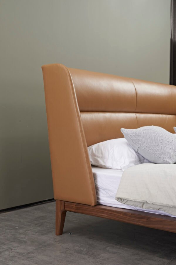 HE6569 (2) Luxury Modern Leather Bed HE6569