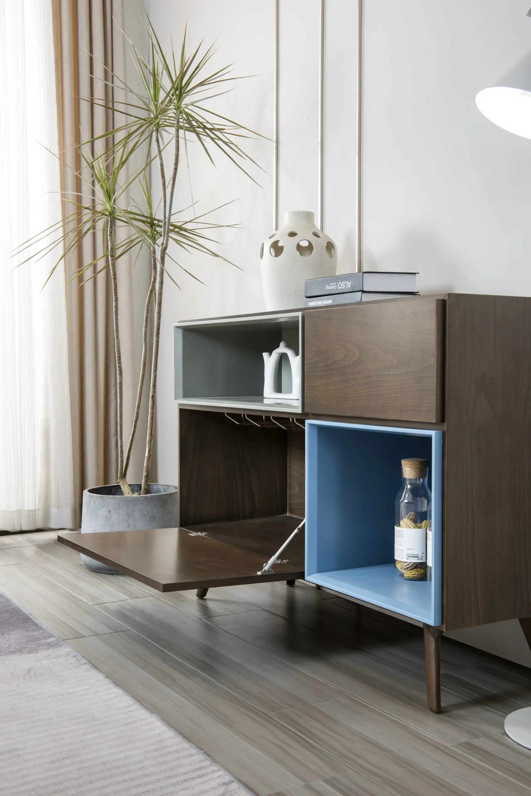 Minimalist Wooden Sideboard Cabinet HE3665A