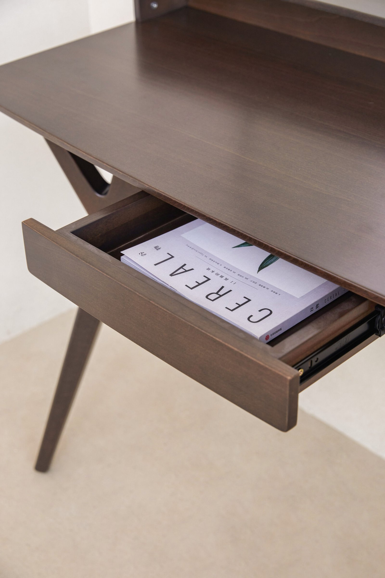 Modern Nordic Design Makeup Table HE6244