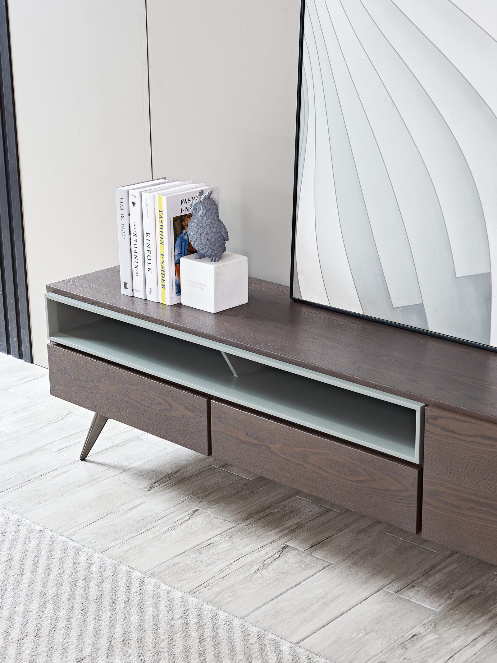 Classic Wooden TV Cabinet HE1233B