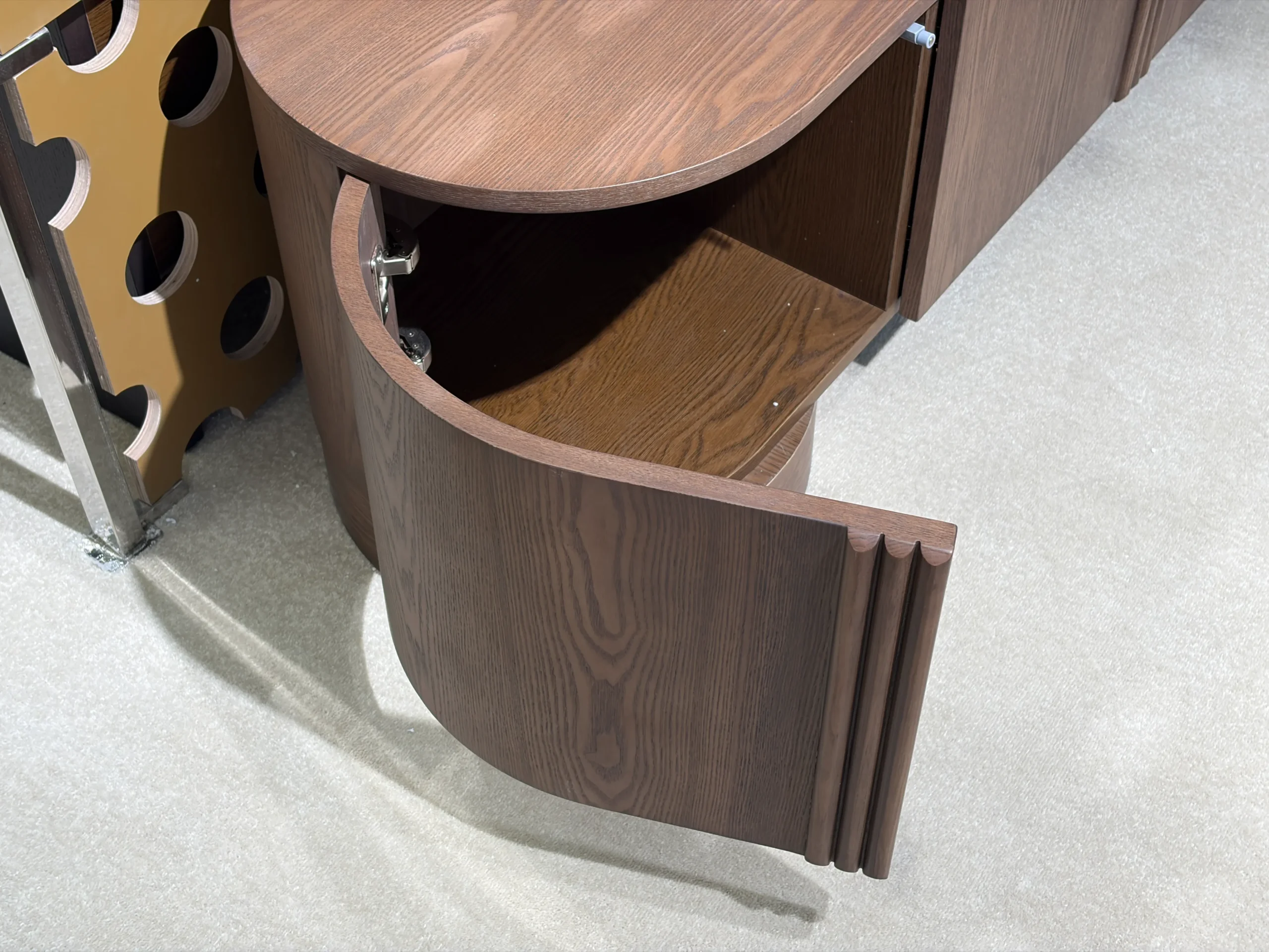 Classic Ash Wood Tv Stand HE1290