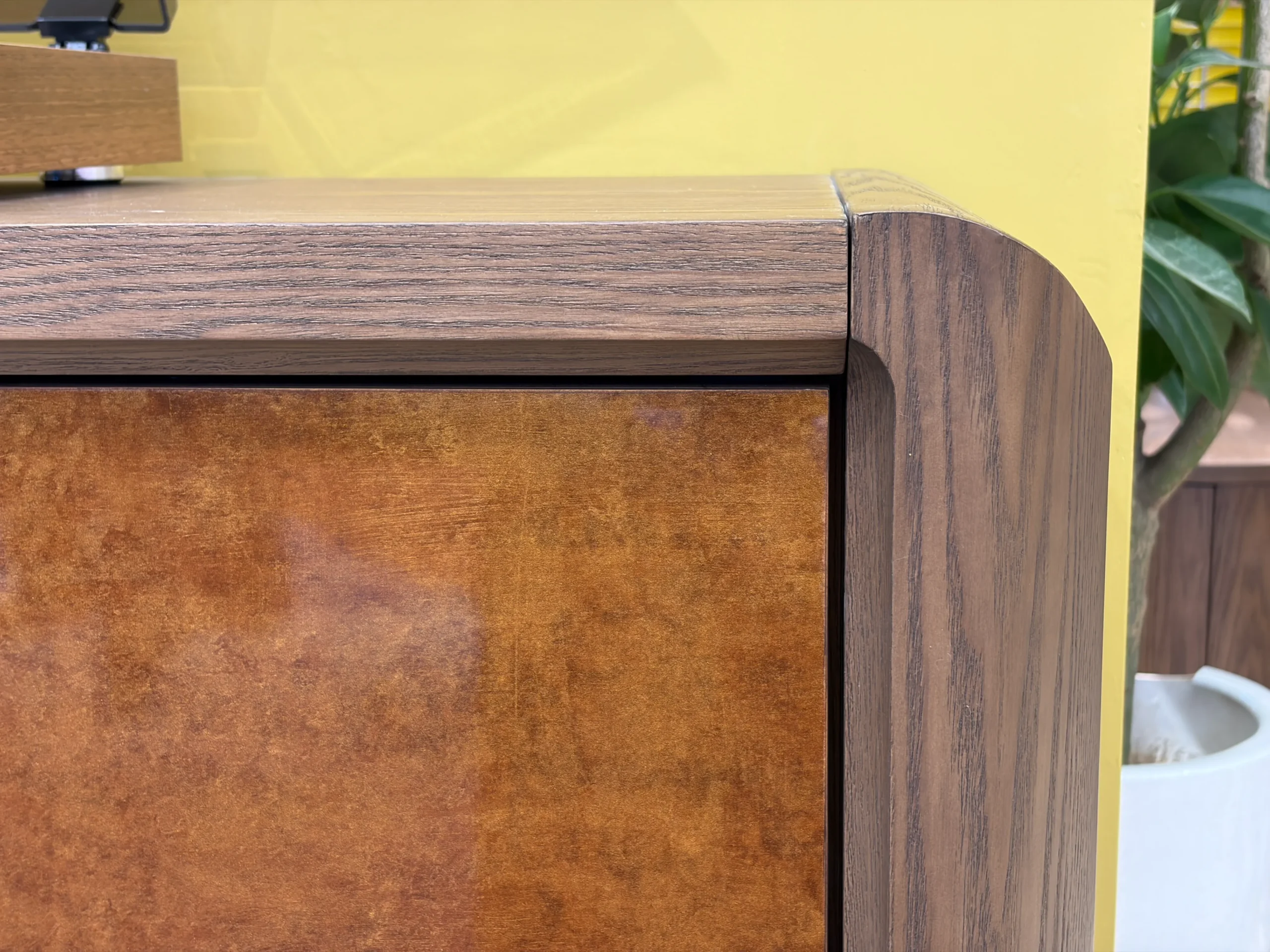 Classic Ash Wood Buffet HE3727