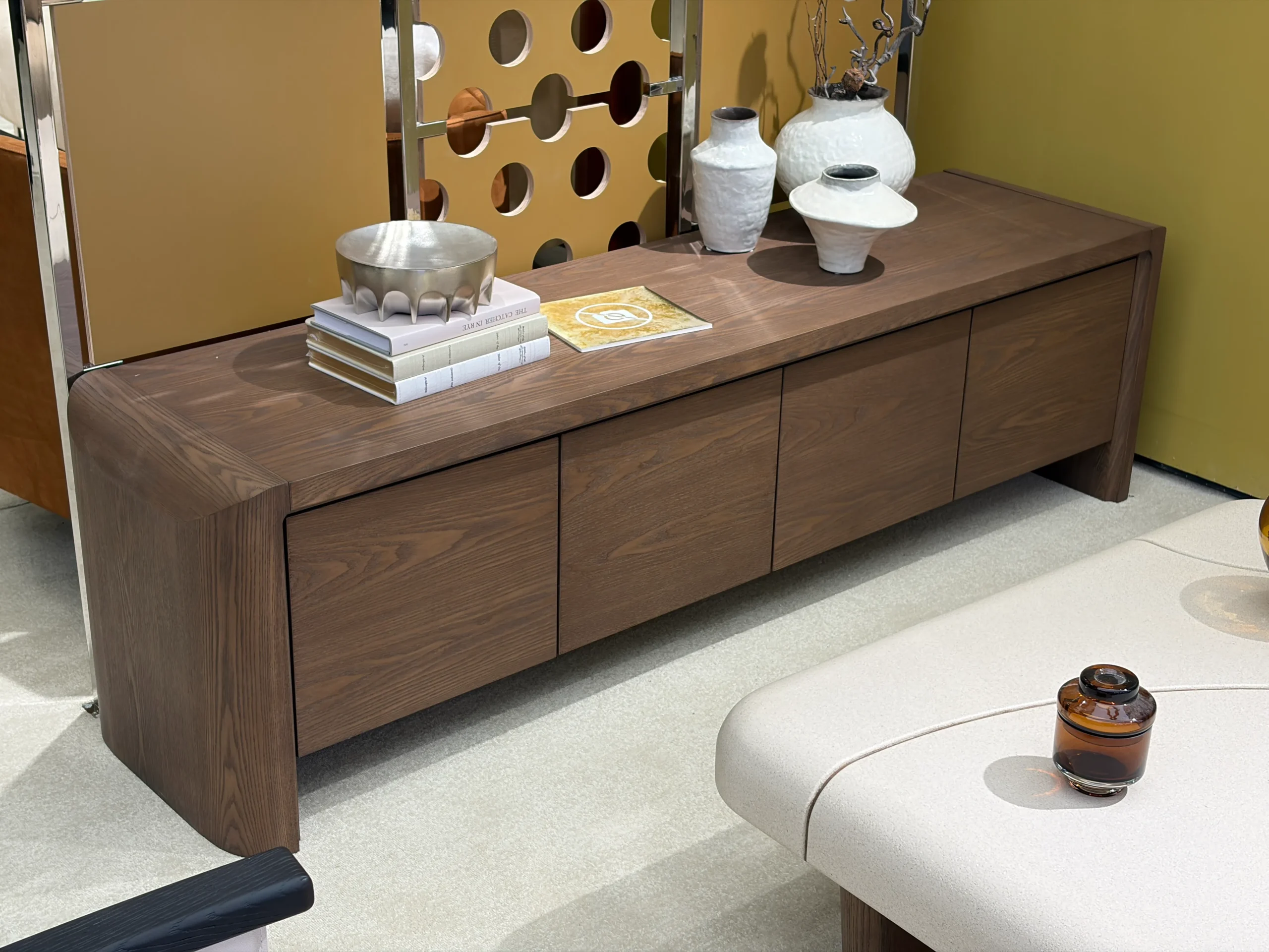 Classic Ash Wood Tv Stand HE1291