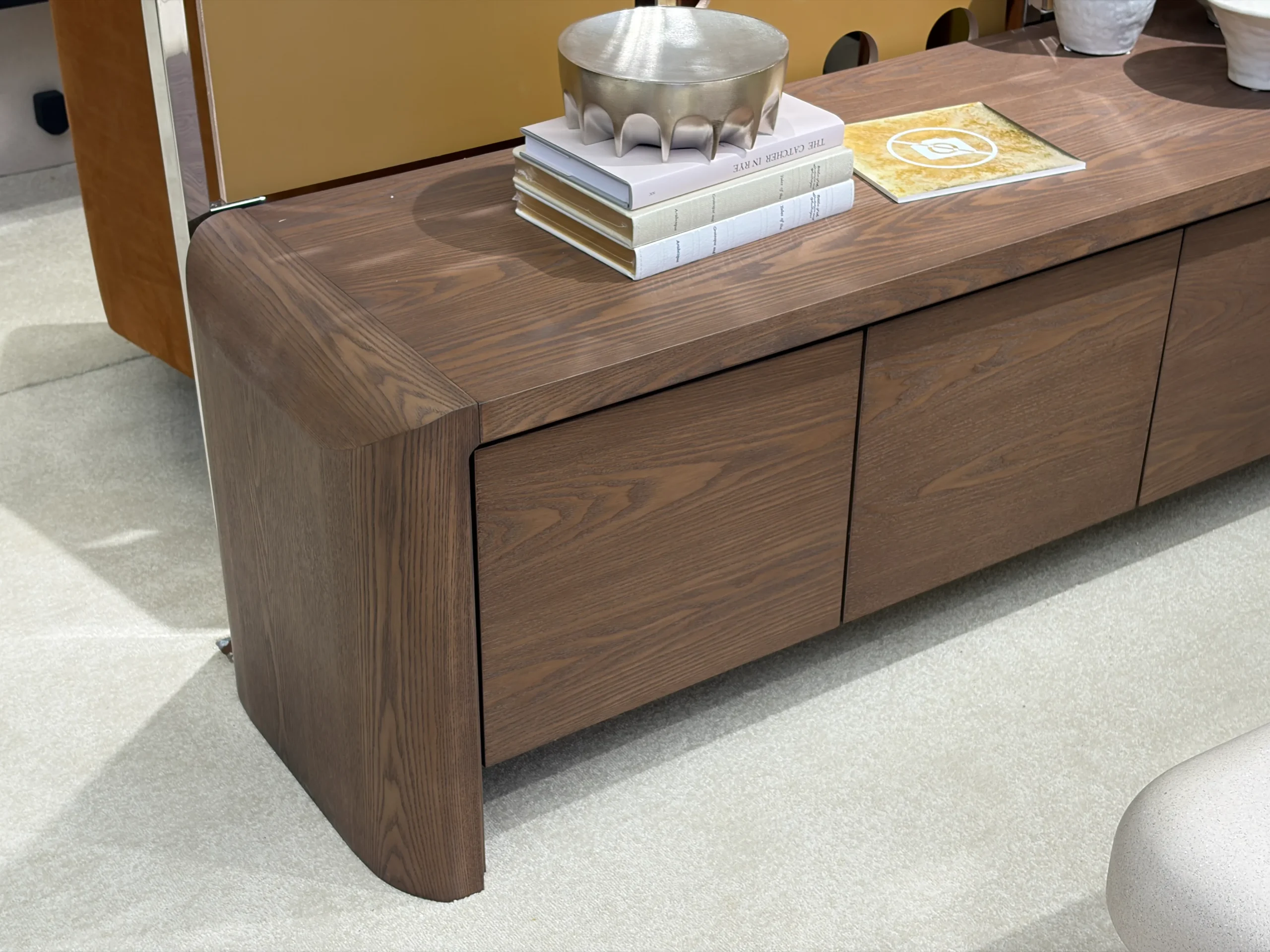 Classic Ash Wood Tv Stand HE1291