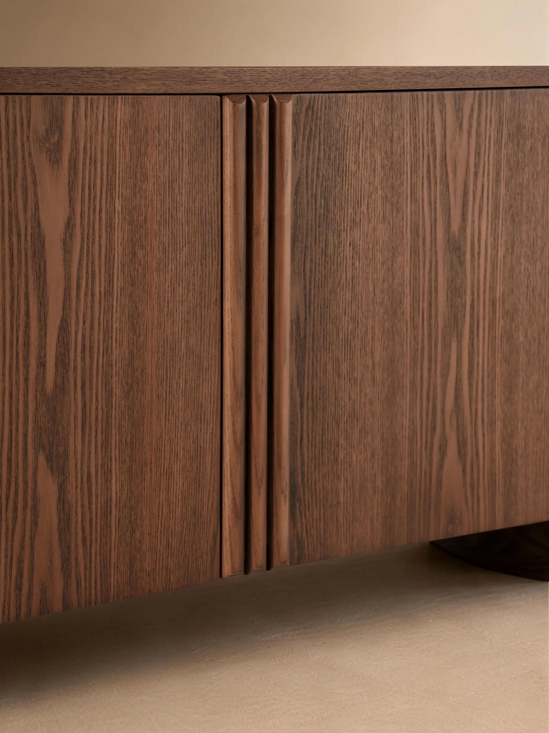 Classic Ash Wood Tv Stand HE1290